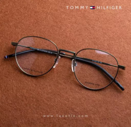 Coleção Tommy Hilfiger - óculos