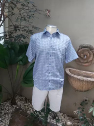 Variedade em Camisas e Bermudas